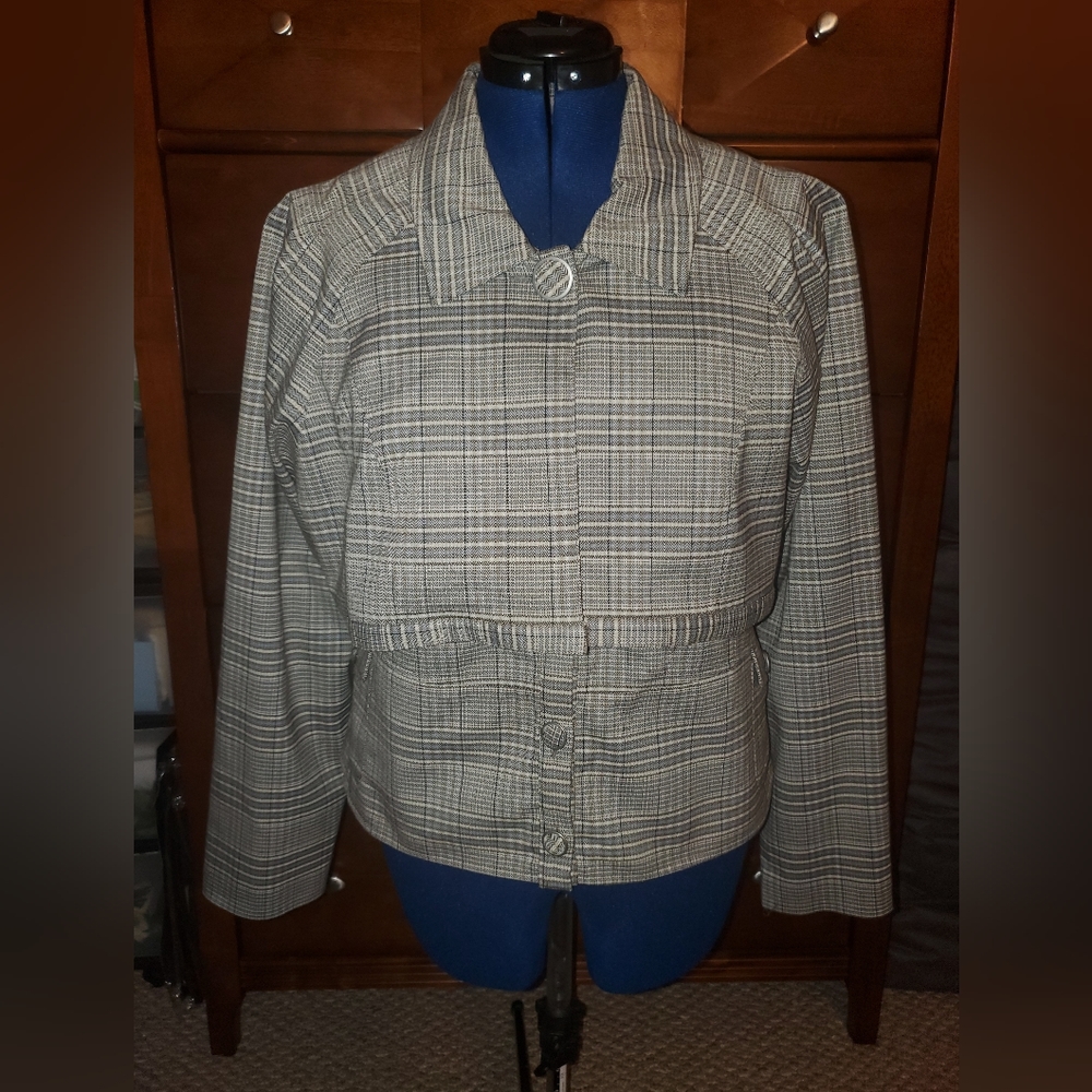 Ashley Stewart Two Pieces Plaid Cropped Jacket and Vest Set.
